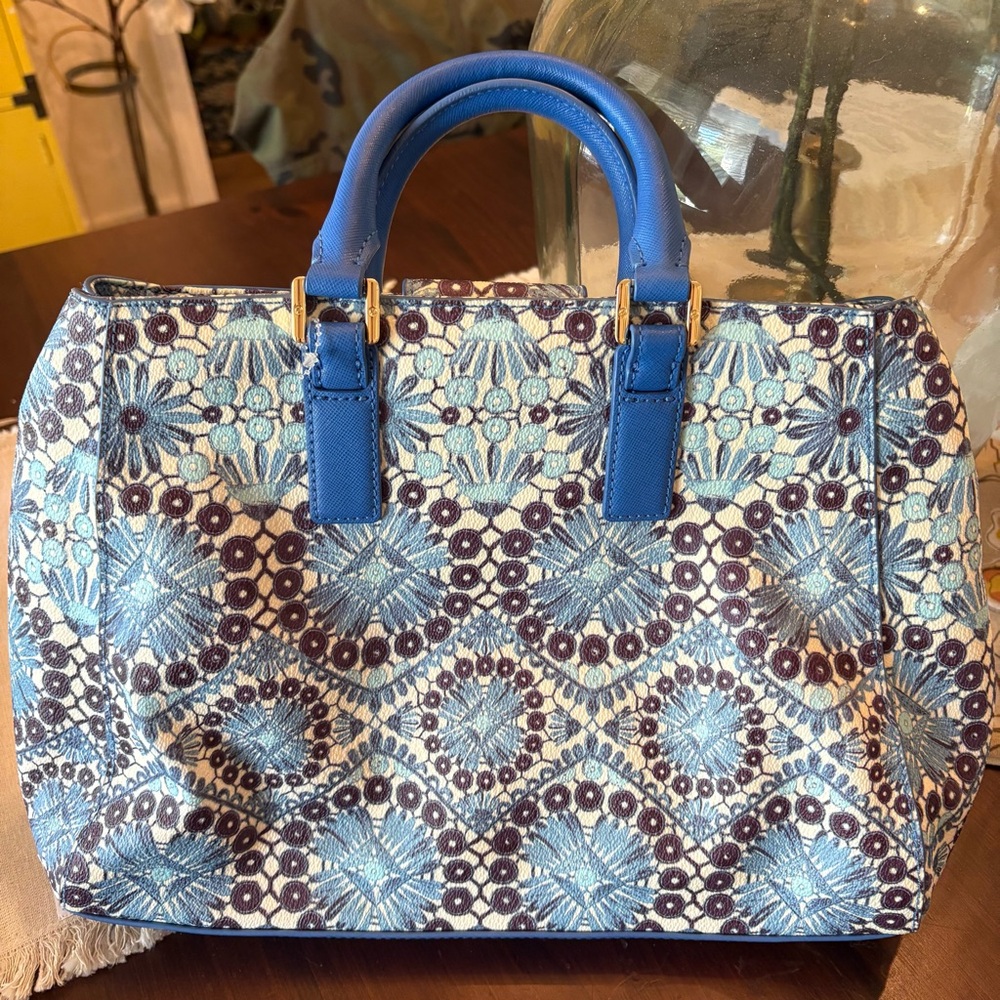 Tory Burch Robinson Printed Triangle Tote Blue